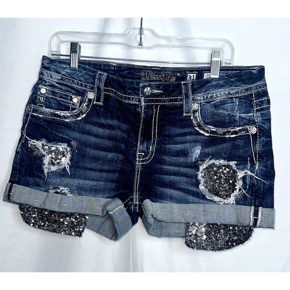 Miss Me Womens Size 31 Mid Rise Silver Sequin Pocket Bling Easy Short - Picture 1 of 10